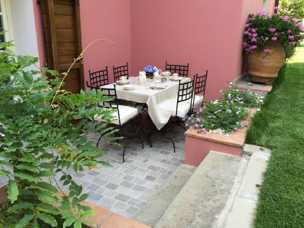 Agriturismo Terrarossa Pistoia Bagian luar foto