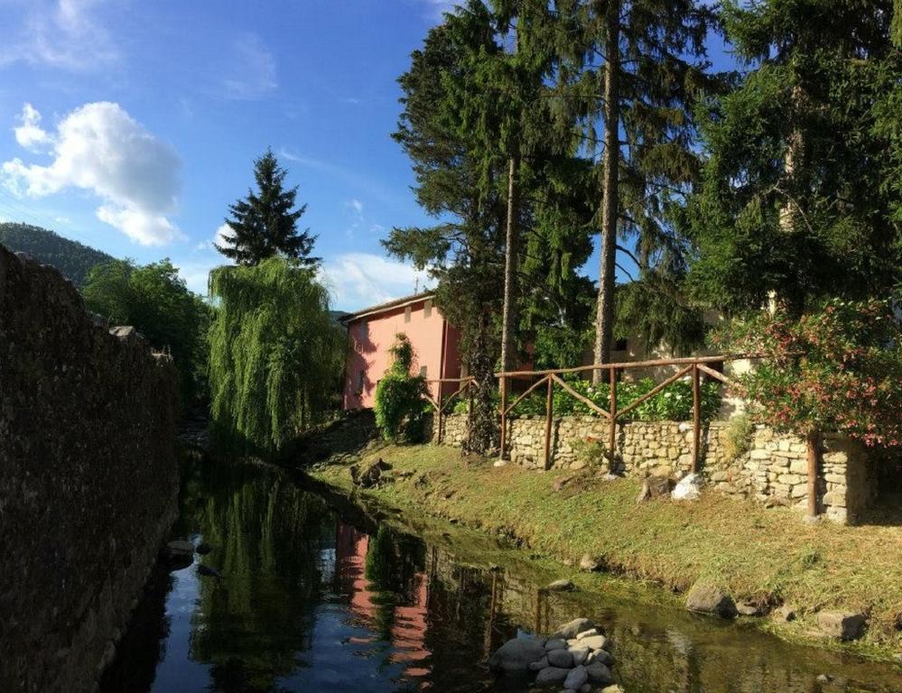 Agriturismo Terrarossa Pistoia Bagian luar foto